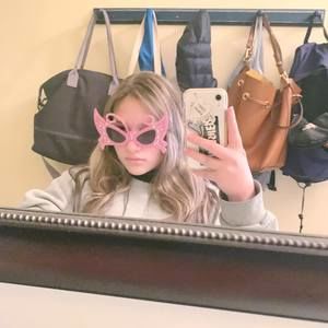 Meet your Posher, Sophia